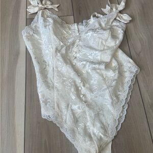 Victoria's Secret Cream Lace Chemise